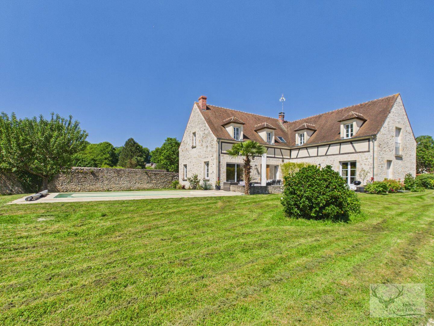 Maison 9 pièces 310 m² · à Senlis · 310 m² · 1 081 500 €