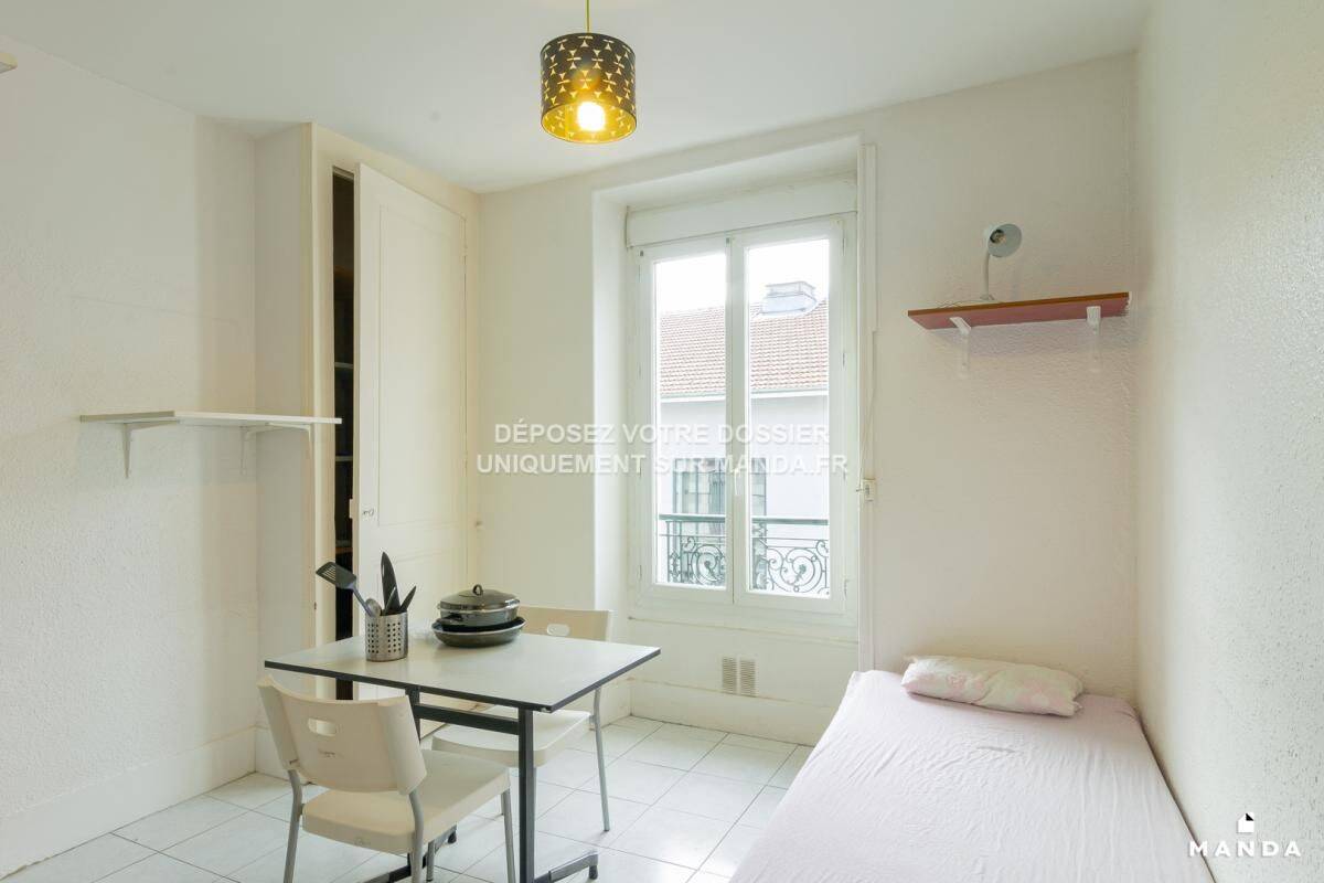 Appartement 1 pièce 15 m² · à Grenoble · 15 m² · 282 €/mois