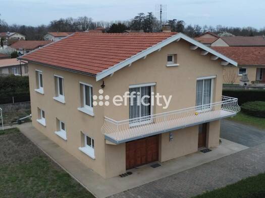 Villa à vendre 220 000 € 4 pièces 2 chambres 84 m² 1 001 m² de terrain L'Hôpital-le-Grand 42210