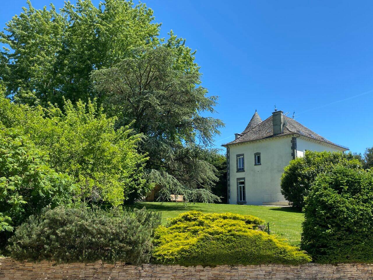 Maison 11 pièces 300 m² · à Aurillac · 300 m² · 620 000 €