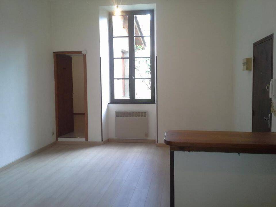 Appartement 1 pièce 40 m² · à Port-Sainte-Marie · 40 m² · 460 €