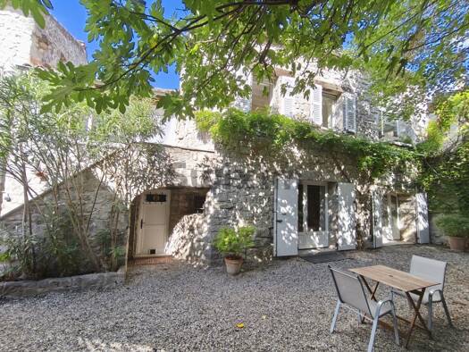 Maison à vendre 590 000 € 6 pièces 4 chambres 166 m² 378 m² de terrain Vallon-Pont-d'Arc 07150