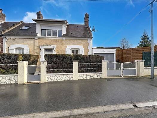 Maison à vendre 223 000 € 5 pièces 3 chambres 120 m² 1 073 m² de terrain Hermes 60370