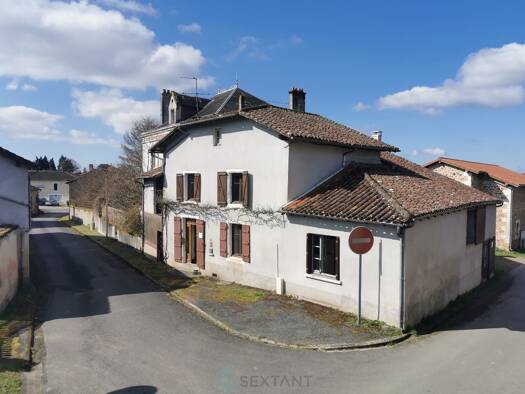 Maison à vendre 59 000 € 8 pièces 5 chambres 167 m² 100 m² de terrain Videix 87600