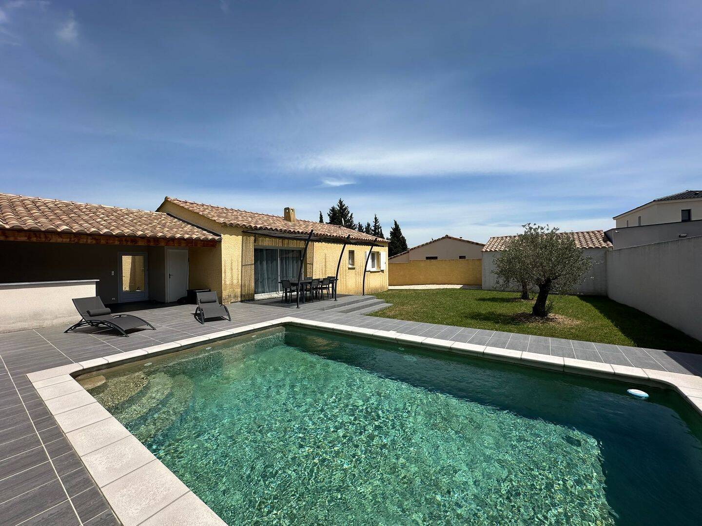 Maison 4 pièces 98 m² · à Bagnols-sur-Cèze · 98 m² · 299 000 €