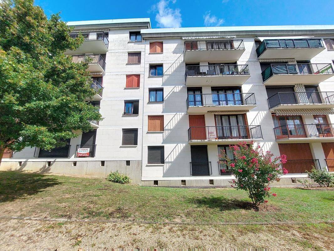 Appartement 3 pièces 67 m² · à Joué-lès-Tours · 66,9 m² · 130 000 €
