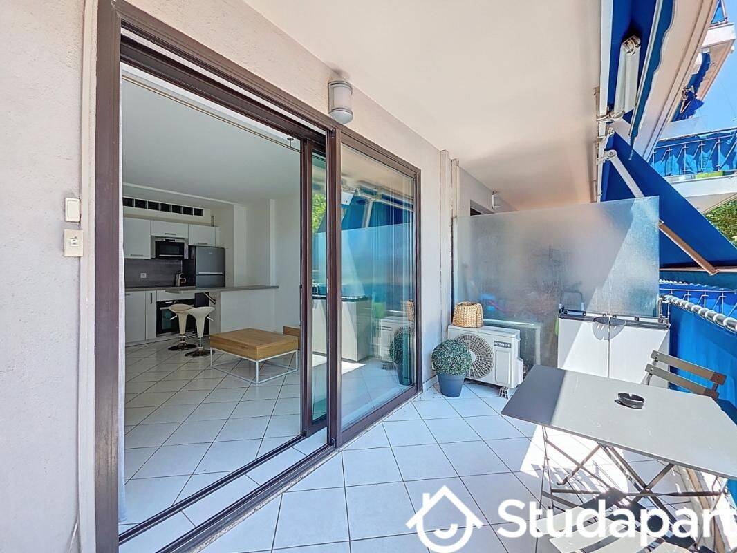 Appartement 1 pièce 24 m² · à Antibes · 24 m² · 890 €