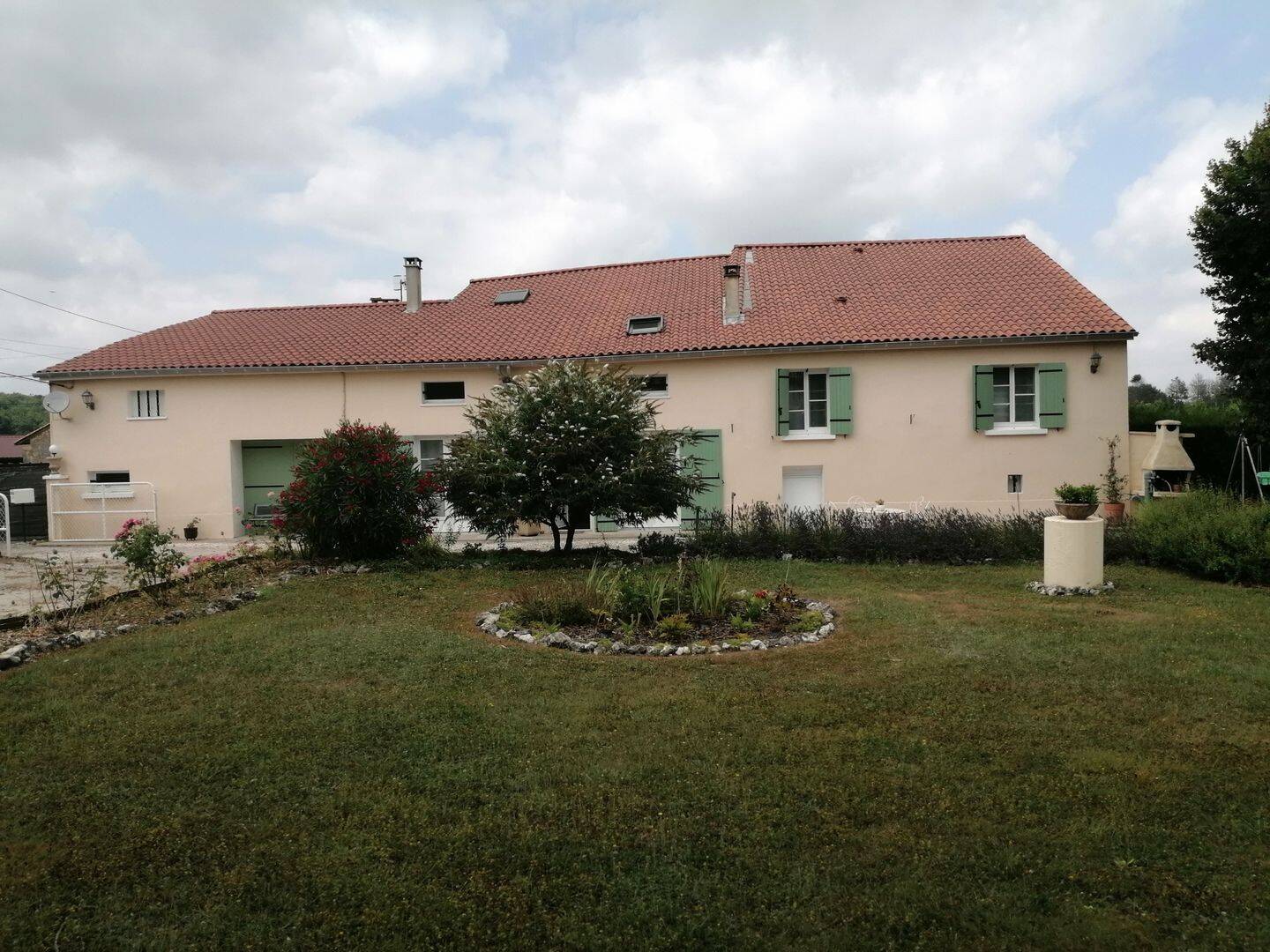 Maison 6 pièces 146 m² · à Ribérac · 146 m² · 244 000 €