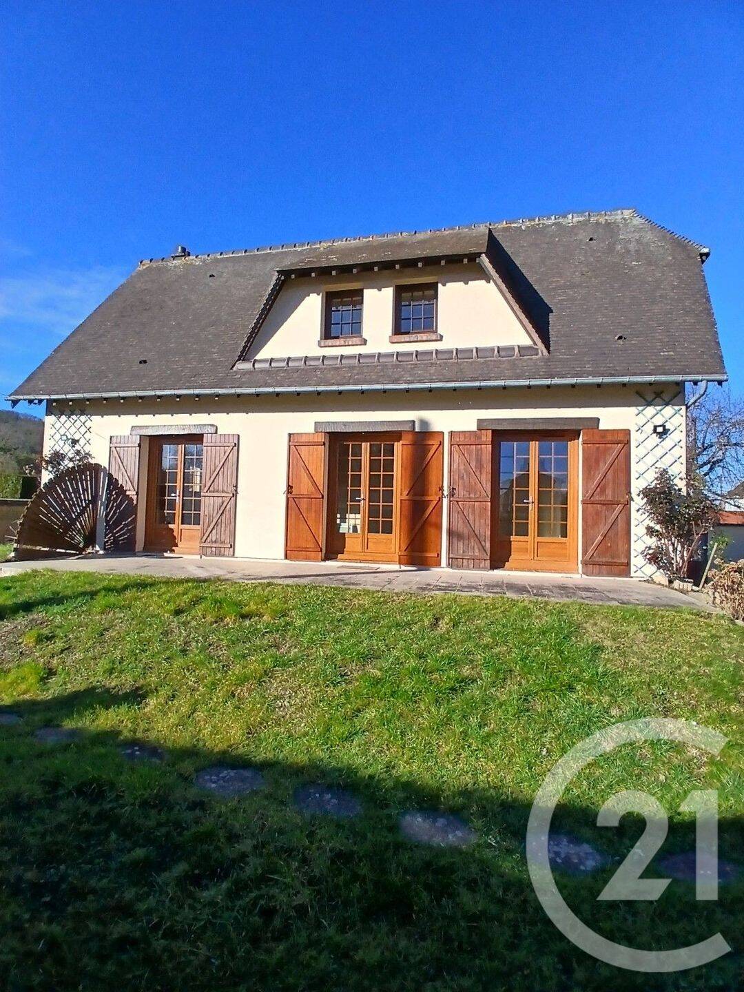 Maison 5 pièces 110 m² · à La Chapelle-Longueville · 109,7 m² · 286 000 €