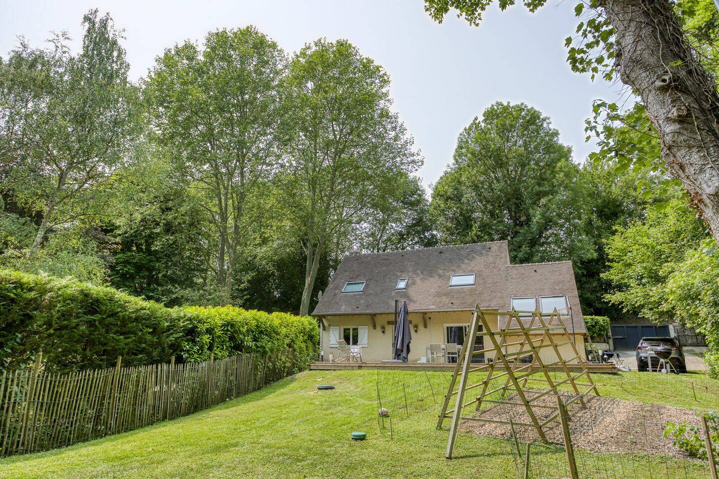 Maison 4 pièces 134 m² · à Neauphle-le-Château · 134,2 m² · 549 000 €