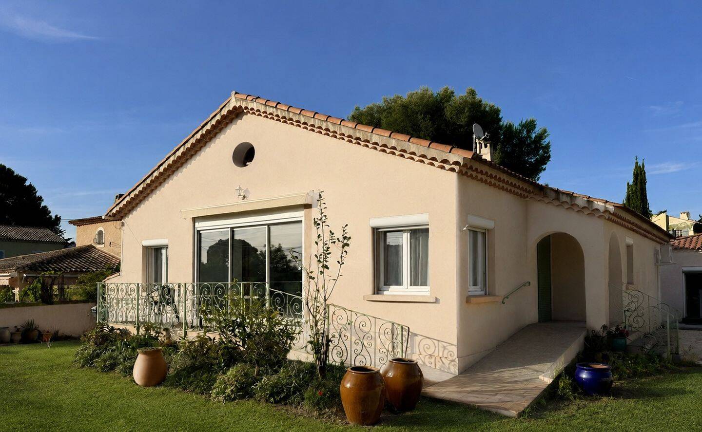 Maison 5 pièces 160 m² · à Saint-Cyr-sur-Mer · 160 m² · 1 380 000 €