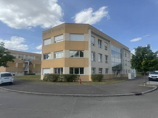 Espace bureau à vendre 830 000 € 330 m² de bureaux divisible jusqu'à 330 m² Toison d'Or-Zone Industrielle Dijon 21000