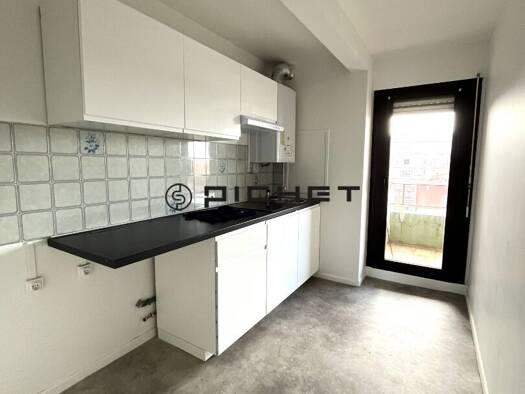 Appartement à vendre 124 200 € 2 pièces 1 chambre 47 m² Étage 5/5 Sablar-Rive Droite Dax 40100