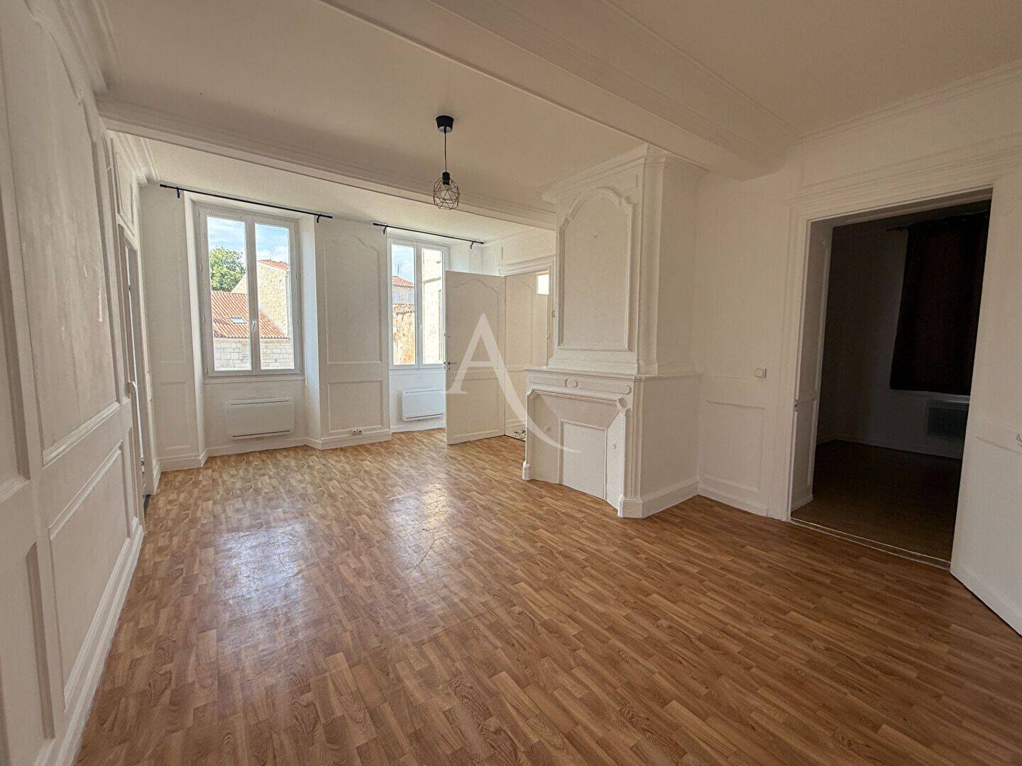 Appartement 3 pièces 48 m² · à Saintes · 48 m² · 580 €