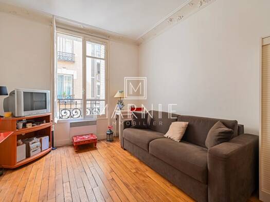 Appartement à vendre 208 500 € 1 pièce 18,8 m² 2ème étage Violet Commerce Paris 15ème arrondissement 75015