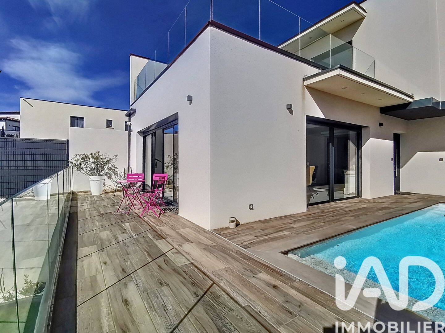 Maison 7 pièces 235 m² · à Nîmes · 235 m² · 649 000 €