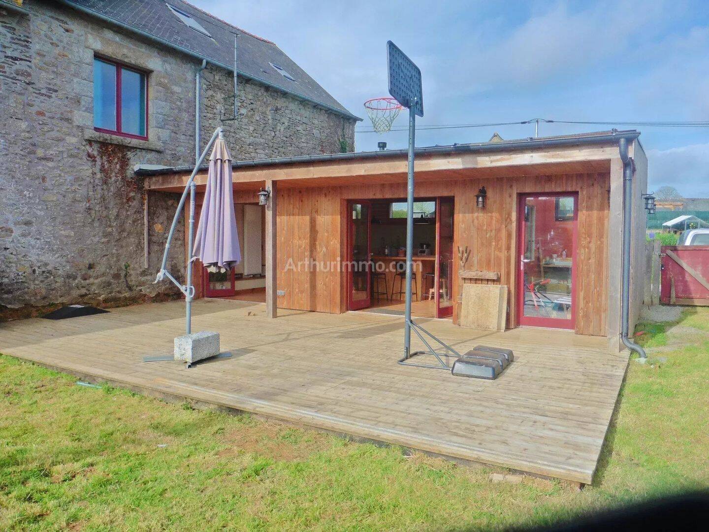 Maison 7 pièces 161 m² · à Trévron · 161 m² · 296 800 €