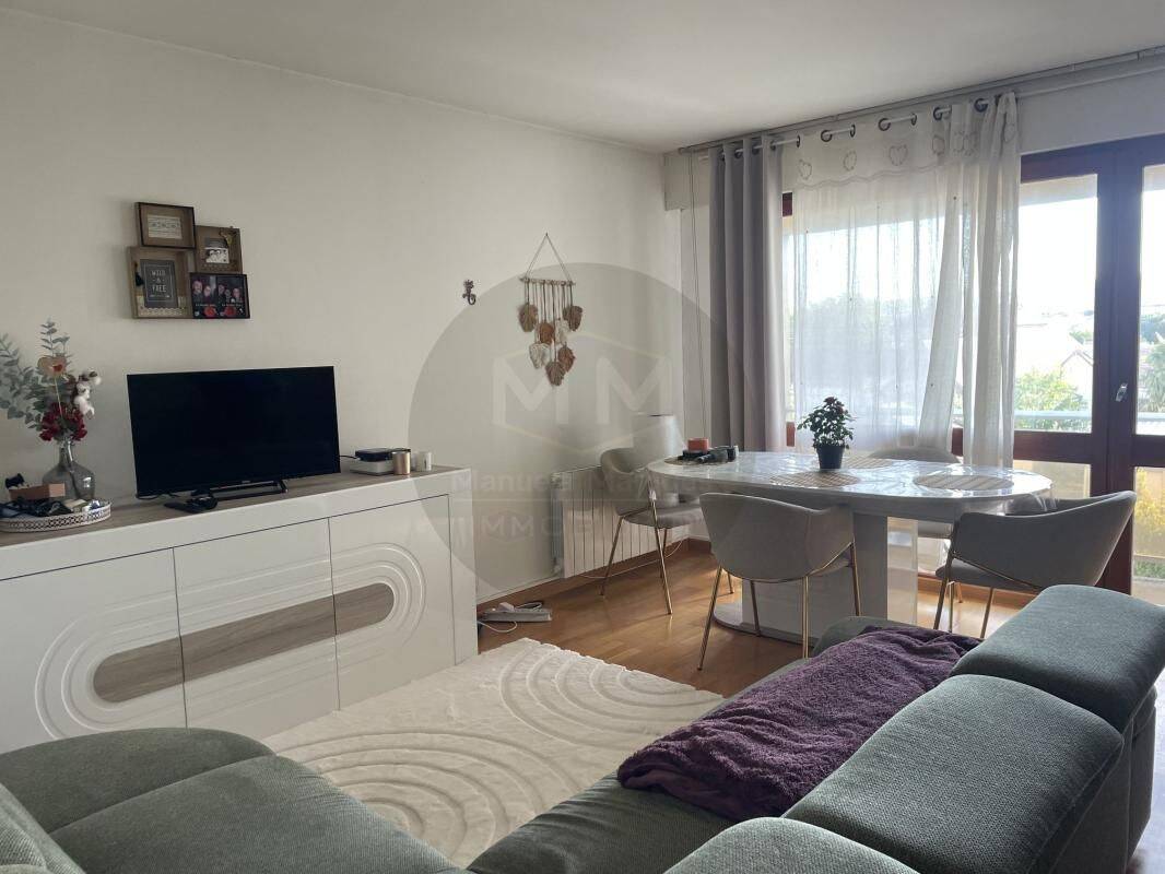 Appartement 1 pièce 44 m² · à Louviers · 44 m² · 555 €/mois