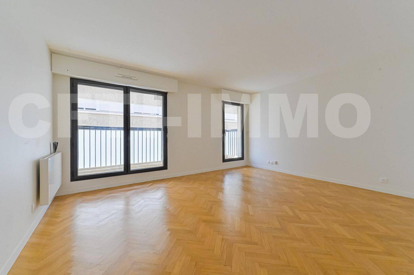 Appartement 3 pièces 74 m² · à Paris 15ème Arrondissement · 74 m² · 2 450 €