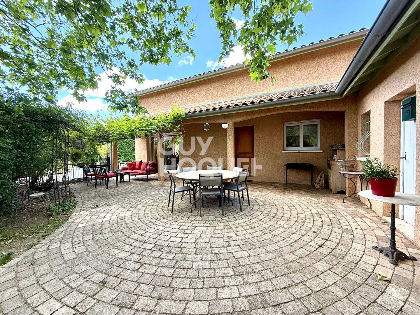 Maison 5 pièces 182 m² · à Vourles · 182,5 m² · 725 000 €
