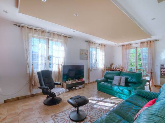 Appartement à vendre 195 000 € 4 pièces 3 chambres 102 m² RDC Oletta 20232