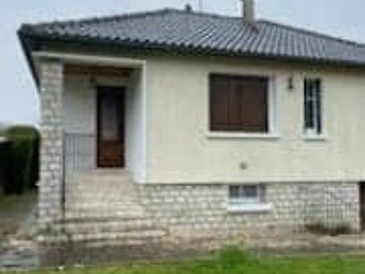 Maison de ville à vendre 115 000 € 3 pièces 2 chambres 70 m² 600 m² de terrain Rémalard en Perche 61110