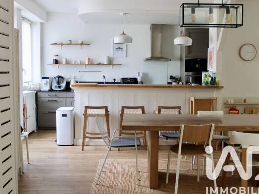 Maison de ville à vendre 679 000 € 5 pièces 3 chambres 110 m² 134 m² de terrain Centre Ville La Rochelle 17000