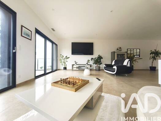 Maison à vendre 1 890 000 € 5 pièces 3 chambres 217 m² 398 m² de terrain Centre Ville Port Port-Vendres 66660