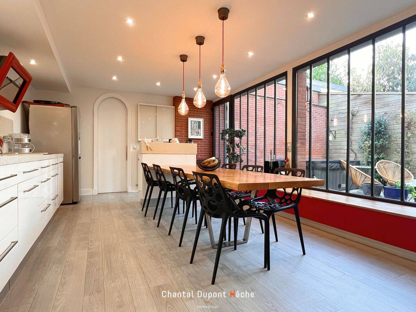 Maison 9 pièces 236 m² · à Chartres · 236 m² · 699 000 €
