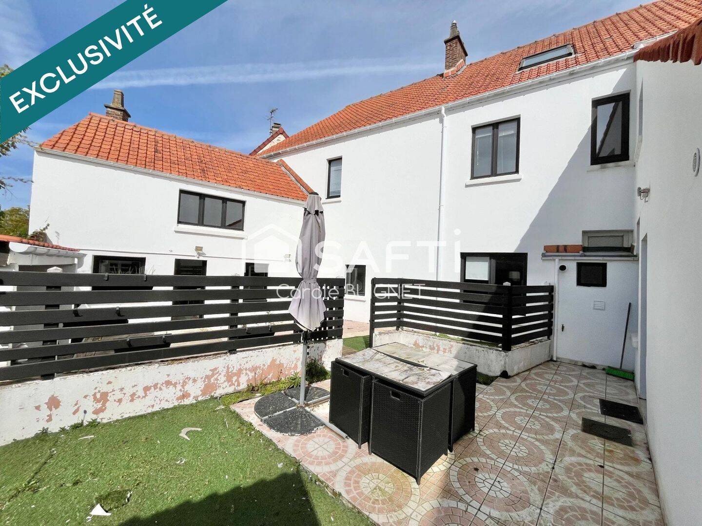 Maison 8 pièces 216 m² · à Wimille · 216 m² · 470 000 €
