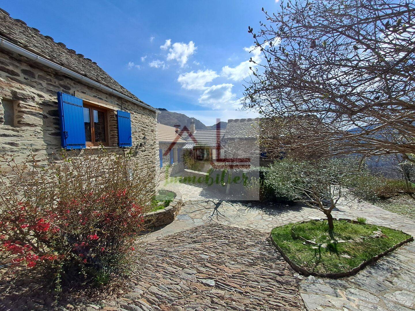 Maison de caractère en pierres