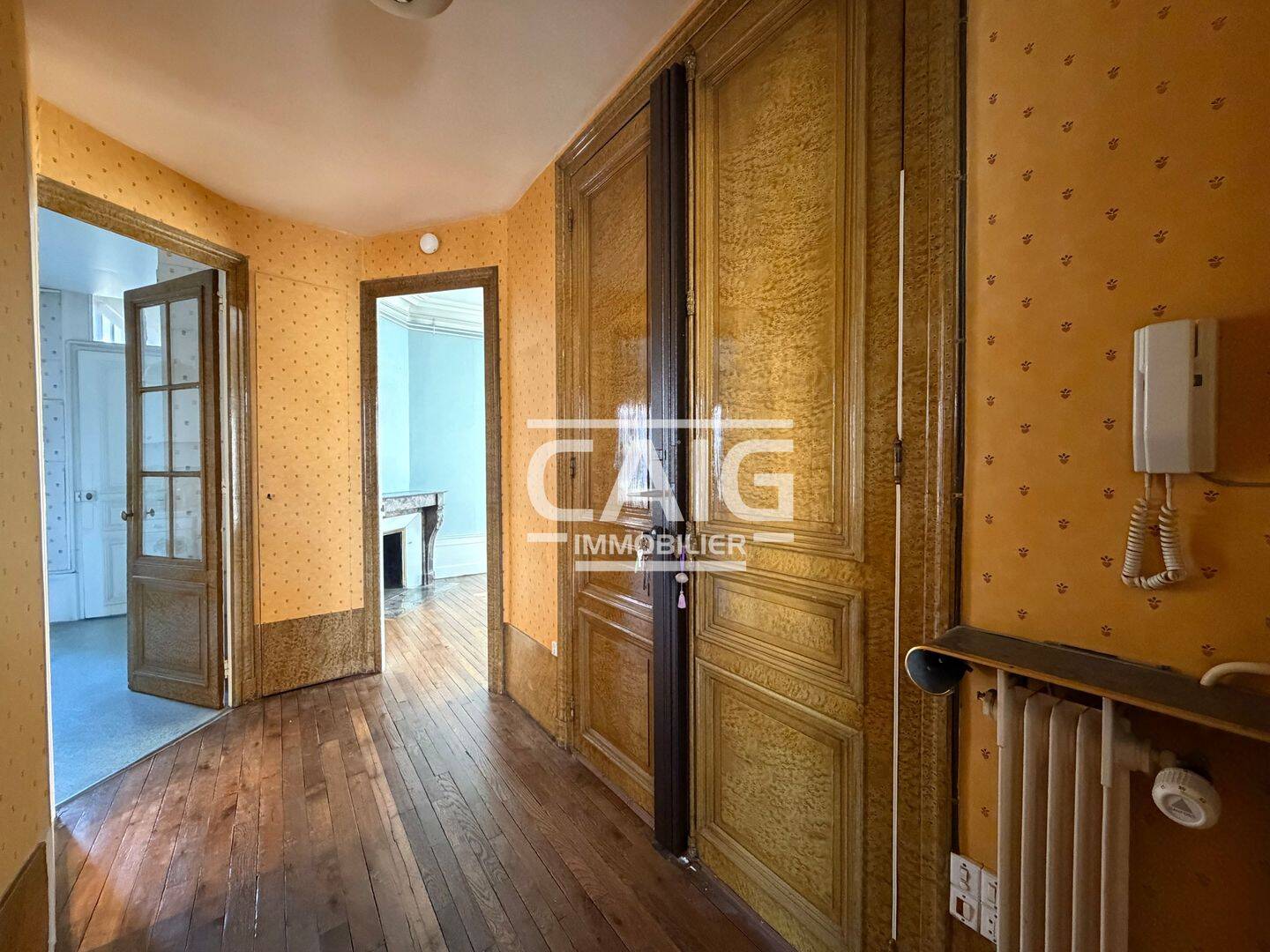 Appartement 8 pièces 196 m² · à Troyes · 195,5 m² · 319 000 €