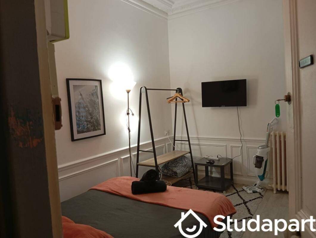 Appartement 1 pièce 15 m² · à Reims · 15 m² · 670 €