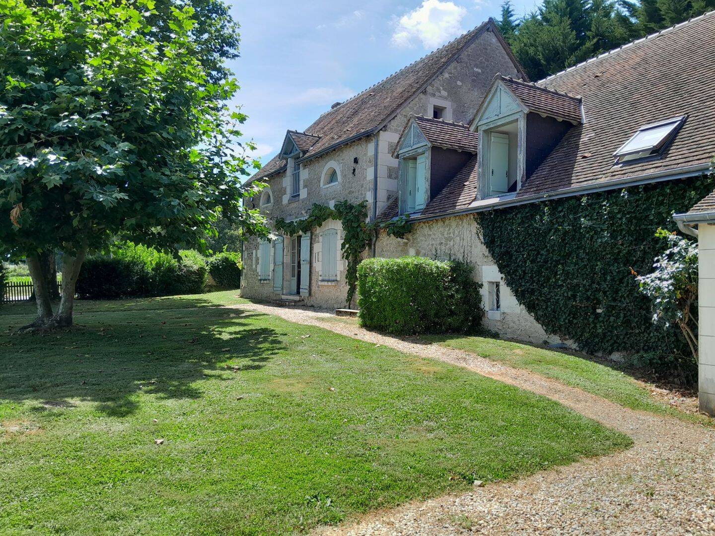 Maison 8 pièces 190 m² · à Verneuil-sur-Indre · 190 m² · 301 800 €