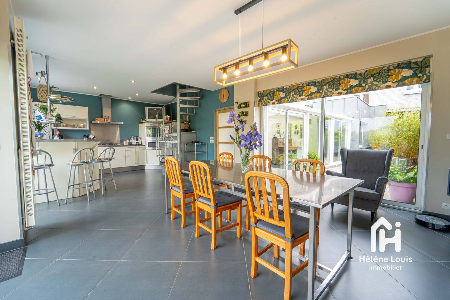 Maison 12 pièces 275 m² · à La Bassée · 275 m² · 520 000 €