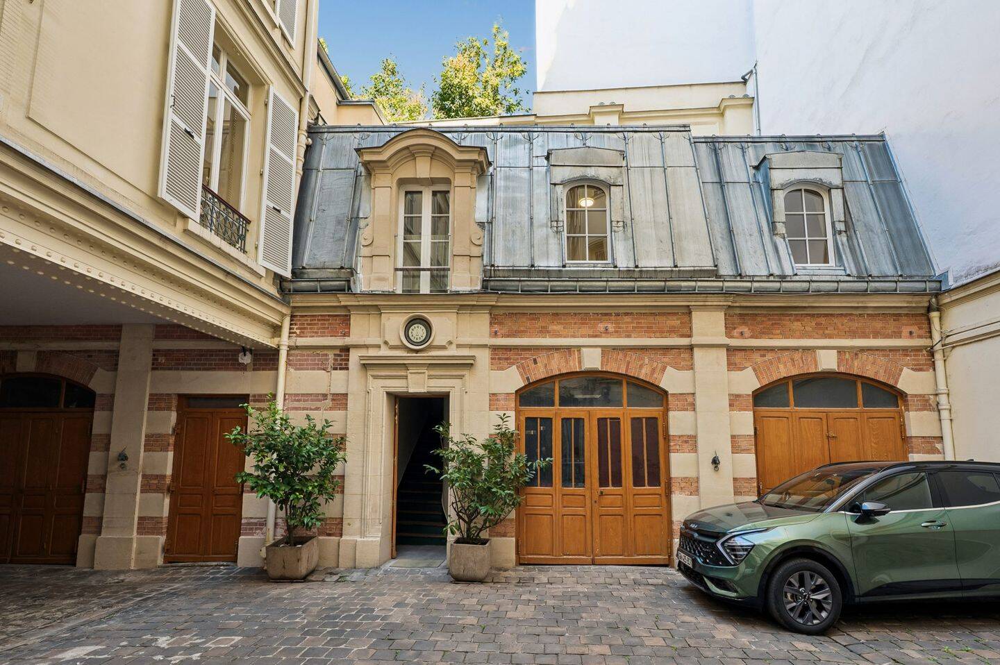 Appartement 3 pièces 75 m² · à Paris 8ème Arrondissement · 74,8 m² · 2 640 €/mois