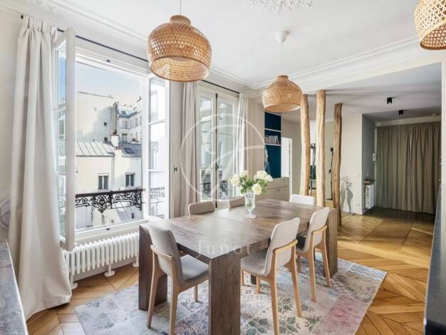 Appartement à vendre 1 475 000 € 5 pièces 3 chambres 97 m² Étage 4/6 Paris 9ème arrondissement 75009