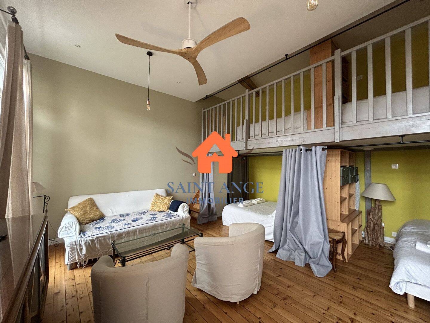 Appartement 3 pièces 63 m² · à Hyères · 63 m² · 990 €