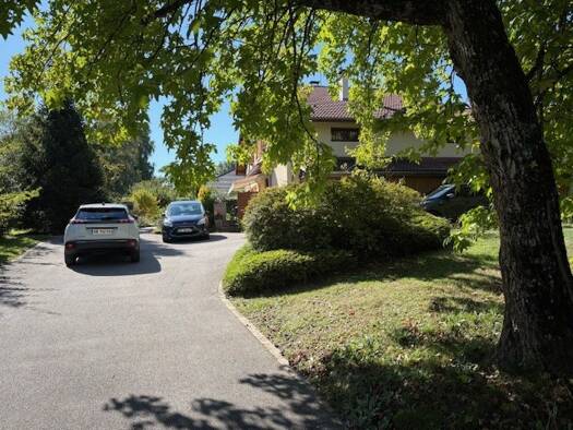 Maison de ville à vendre 510 000 € 8 pièces 4 chambres 231 m² Ceyzériat 01250