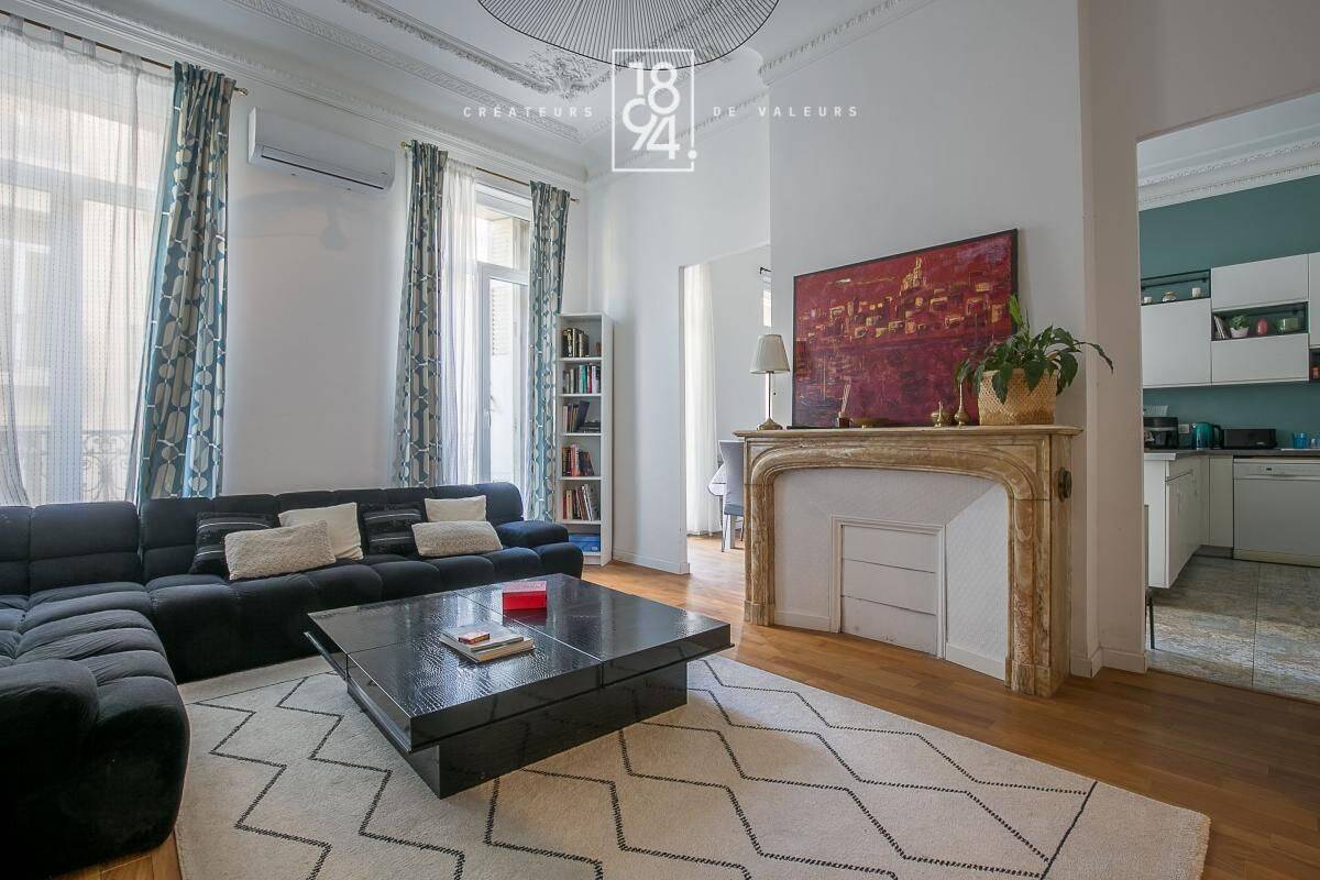 Appartement 5 pièces 181 m² · à Marseille 6ème Arrondissement · 181 m² · 675 000 €