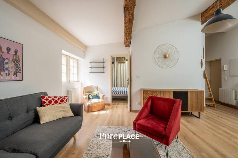 Appartement à vendre 315 000 € 2 pièces 1 chambre 47 m² Sous le toit, Étage 3/3 Hôtel de Ville-Quinconce-Saint Seurin-Fondaudège Bordeaux 33000