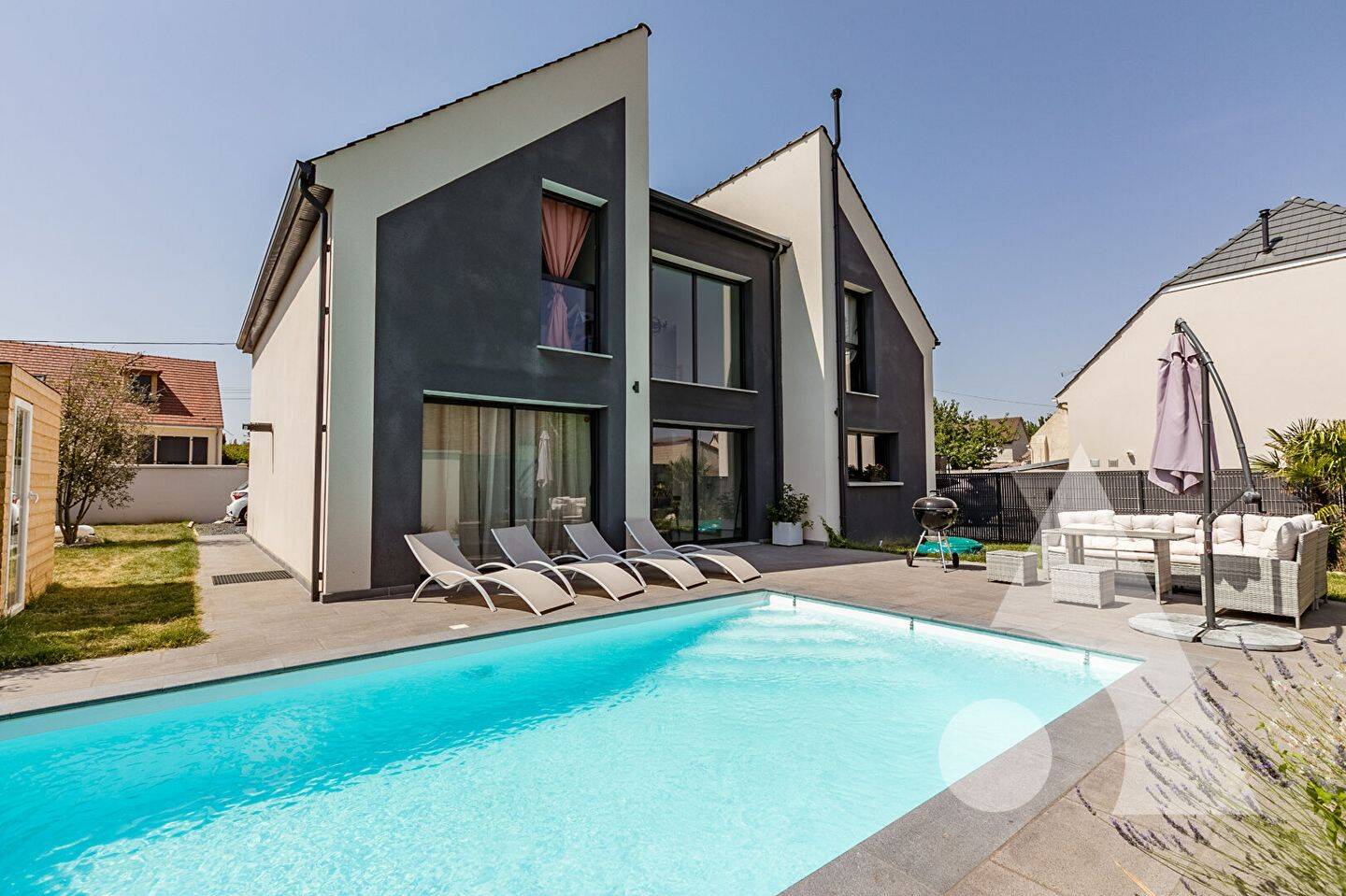 Maison 6 pièces 129 m² · à Estrées-Saint-Denis · 129 m² · 399 000 €