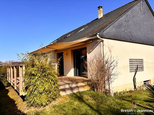 Maison à vendre 322 800 € 7 pièces 5 chambres 210 m² 647 m² de terrain Pillerie-Bootz Laval 53000