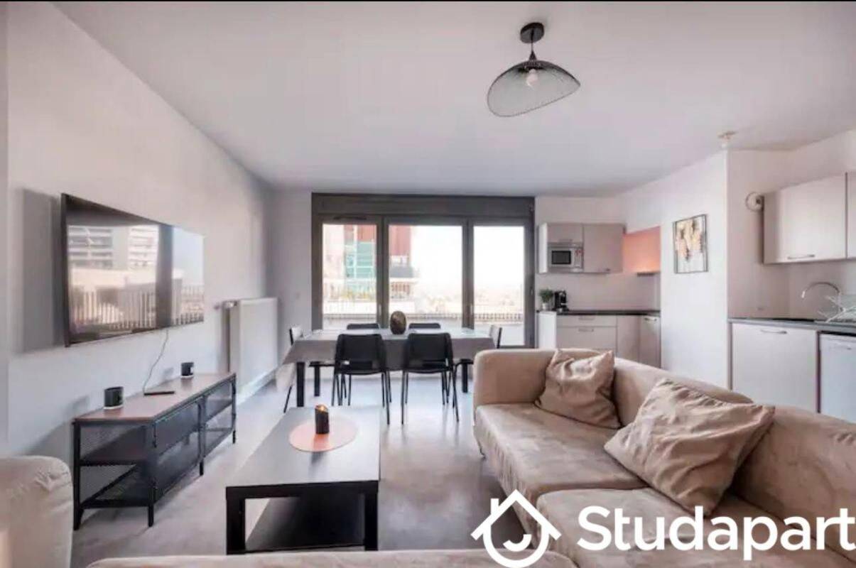 1 pièce 12 m² · à Massy · 12 m² · 750 €/mois