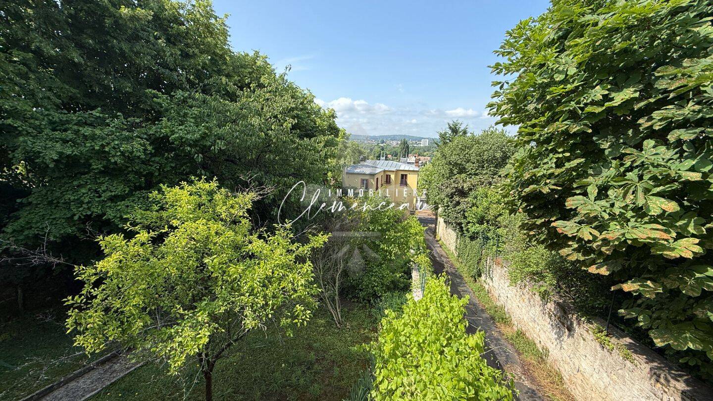 Maison 8 pièces 153 m² · à Triel-sur-Seine · 153,5 m² · 1 900 €/mois
