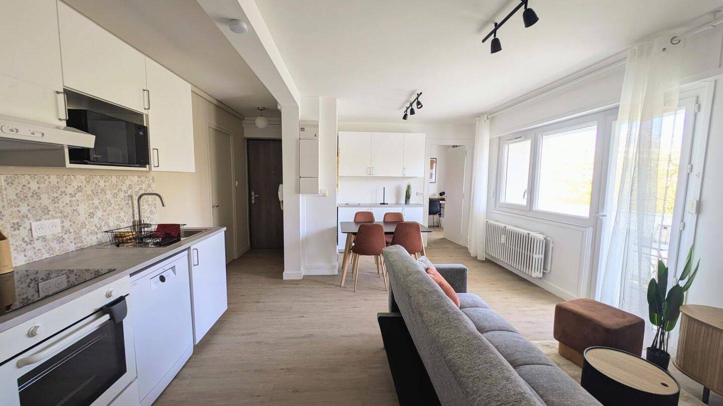 Appartement 5 pièces 79 m² · à Lyon 8ème Arrondissement · 79 m² · 495 €/mois