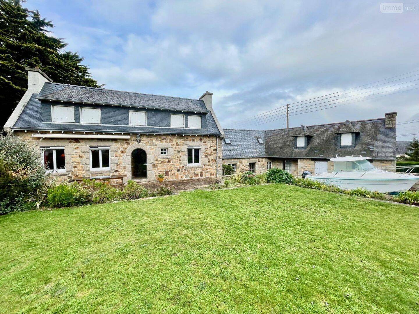 Maison 8 pièces 152 m² · à Trévou-Tréguignec · 152 m² · 324 330 €