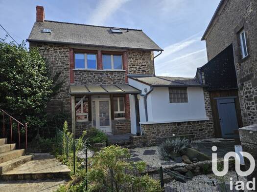 Maison à vendre 109 500 € 4 pièces 2 chambres 68 m² 398 m² de terrain Lassay-les-Châteaux 53110