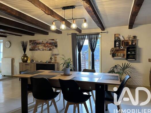 Maison à vendre 215 000 € 6 pièces 4 chambres 142 m² 835 m² de terrain Allassac 19240