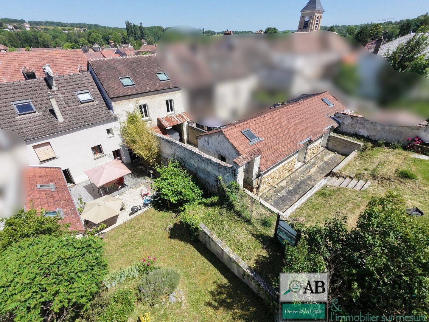 Maison 9 pièces 216 m² · à Villiers-sur-Morin · 215,8 m² · 589 000 €